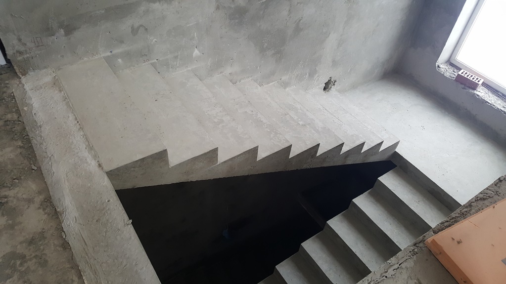 монолитные площадки лестниц